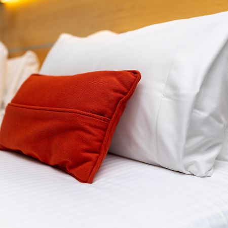Holiday Inn Express & Suites Ghent By Ihg Exterior foto