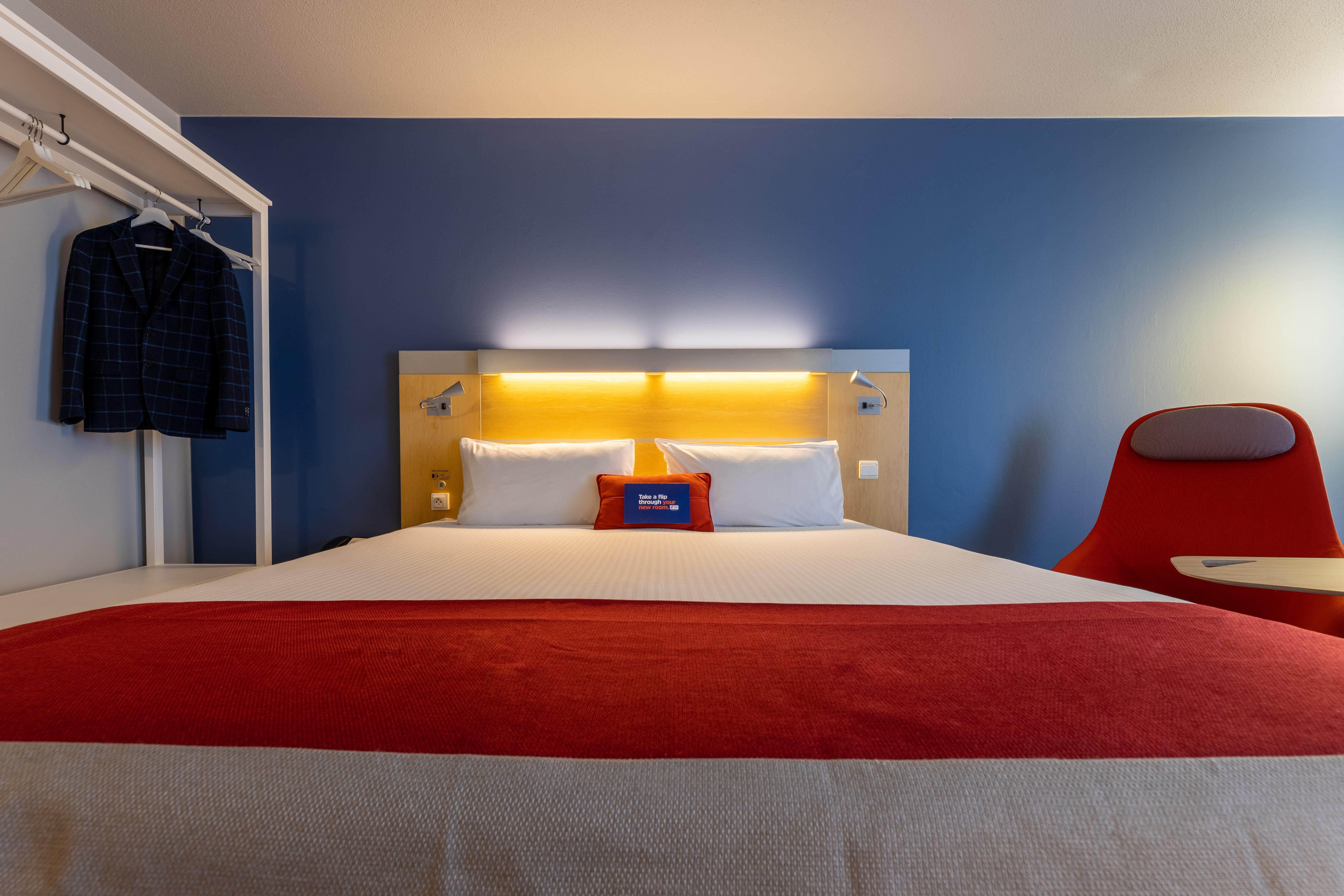 Holiday Inn Express & Suites Ghent By Ihg Exterior foto