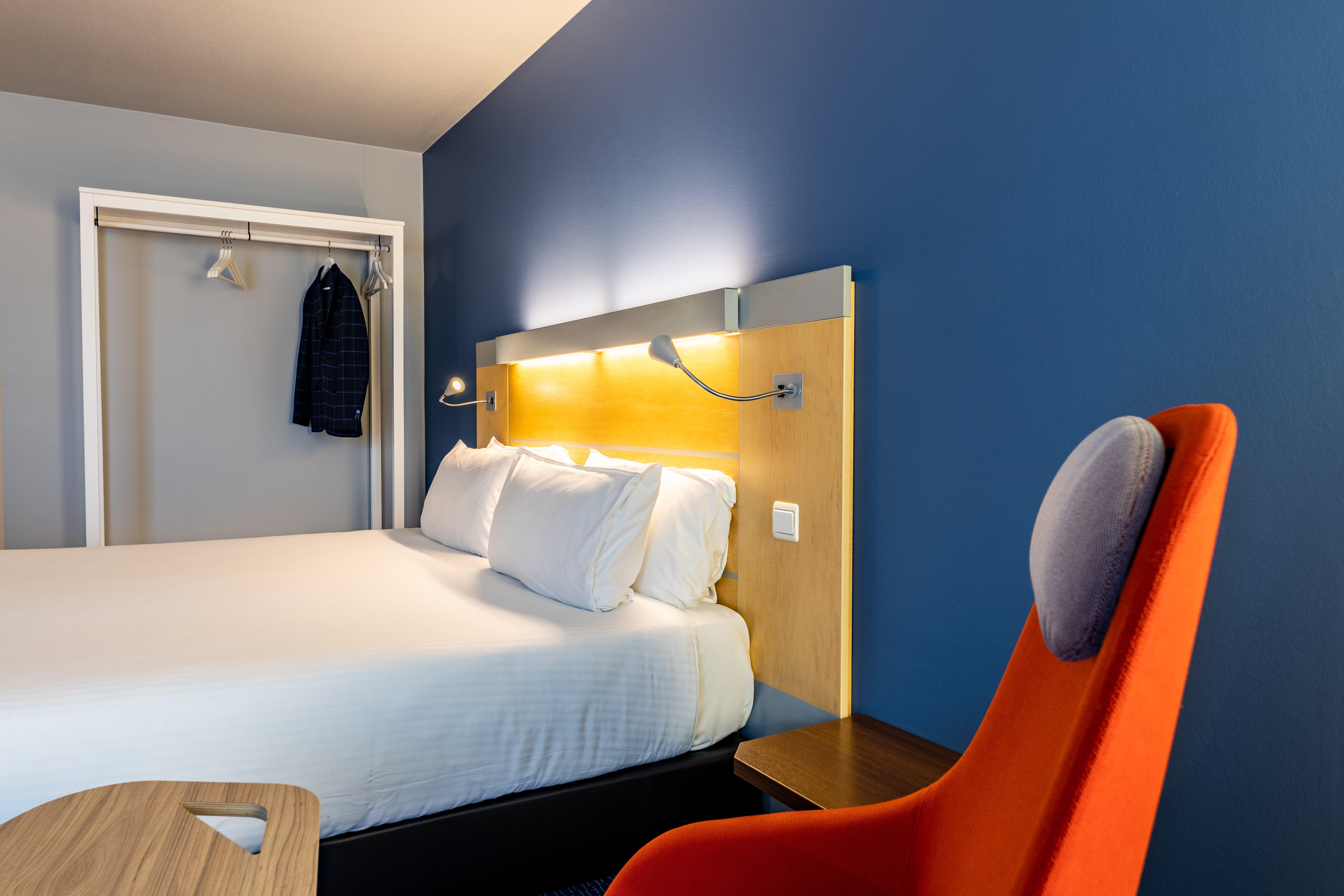 Holiday Inn Express & Suites Ghent By Ihg Exterior foto
