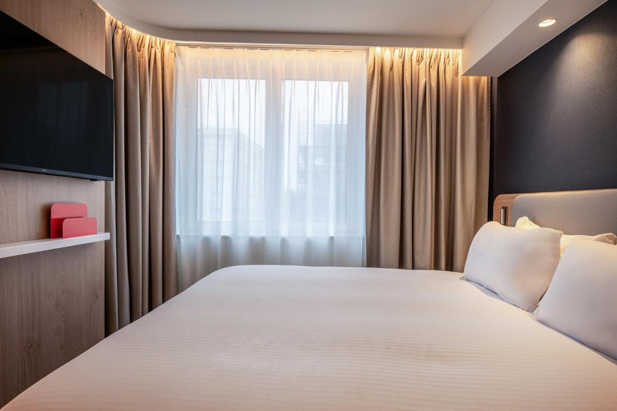 Holiday Inn Express & Suites Ghent By Ihg Exterior foto