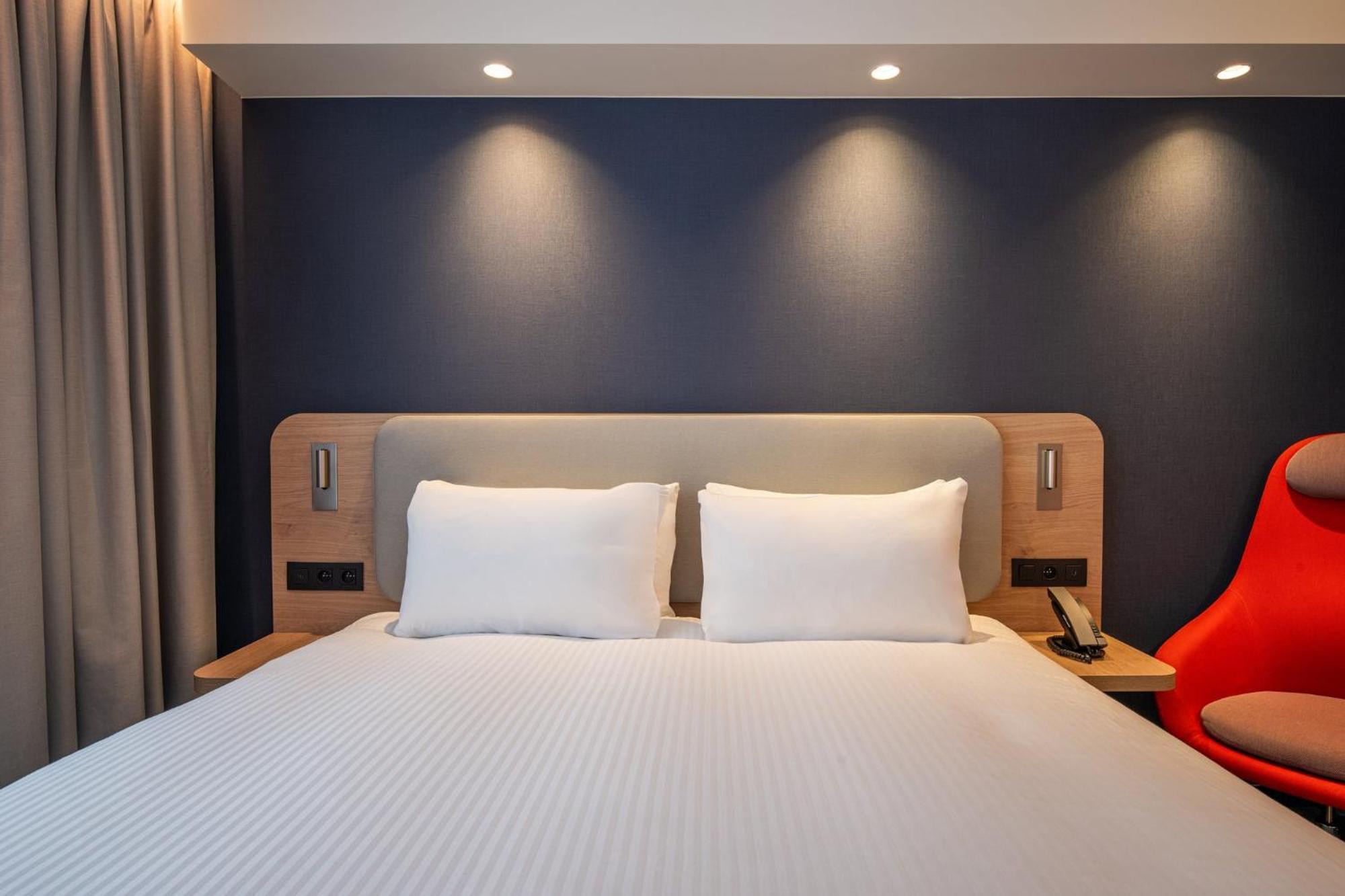 Holiday Inn Express & Suites Ghent By Ihg Exterior foto