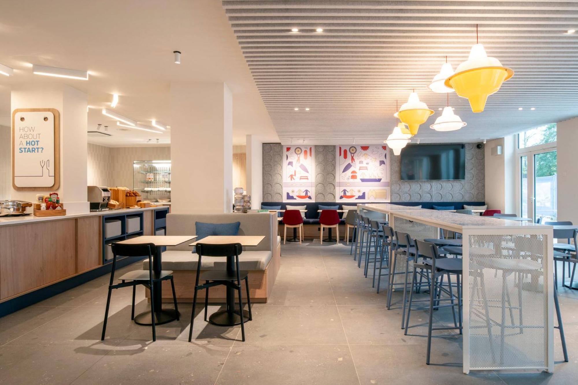 Holiday Inn Express & Suites Ghent By Ihg Exterior foto