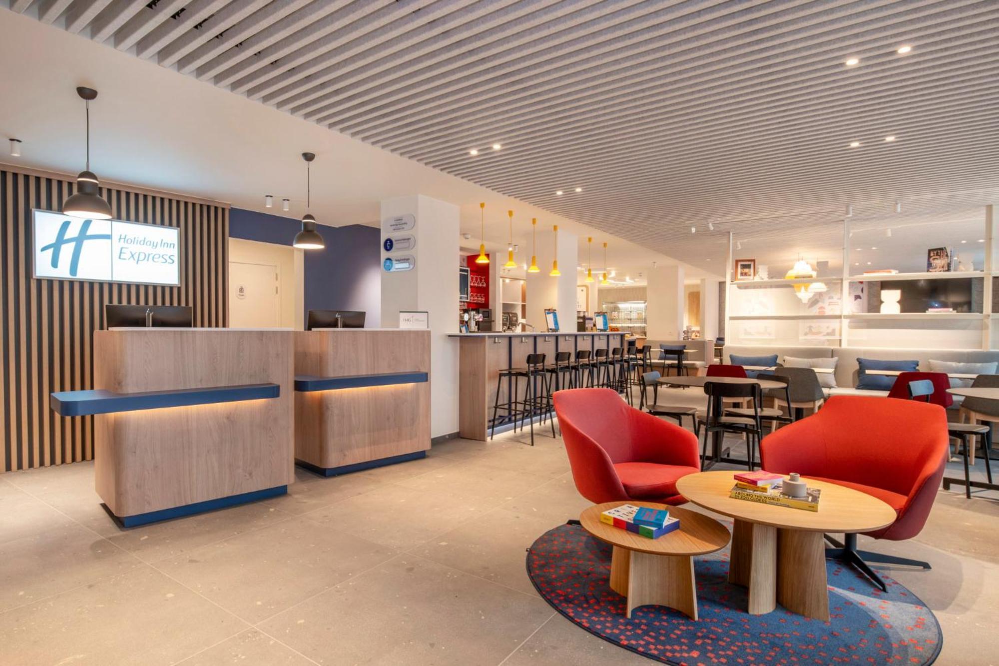 Holiday Inn Express & Suites Ghent By Ihg Exterior foto