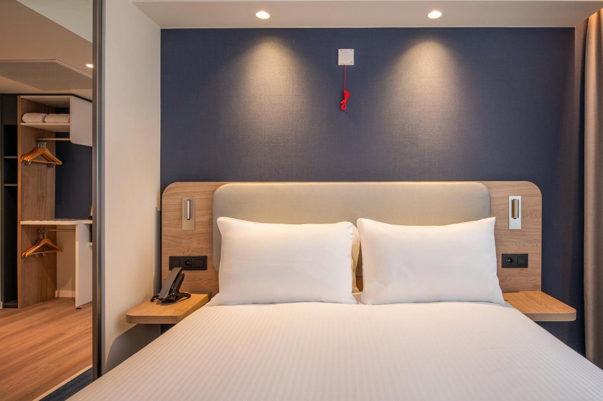 Holiday Inn Express & Suites Ghent By Ihg Exterior foto