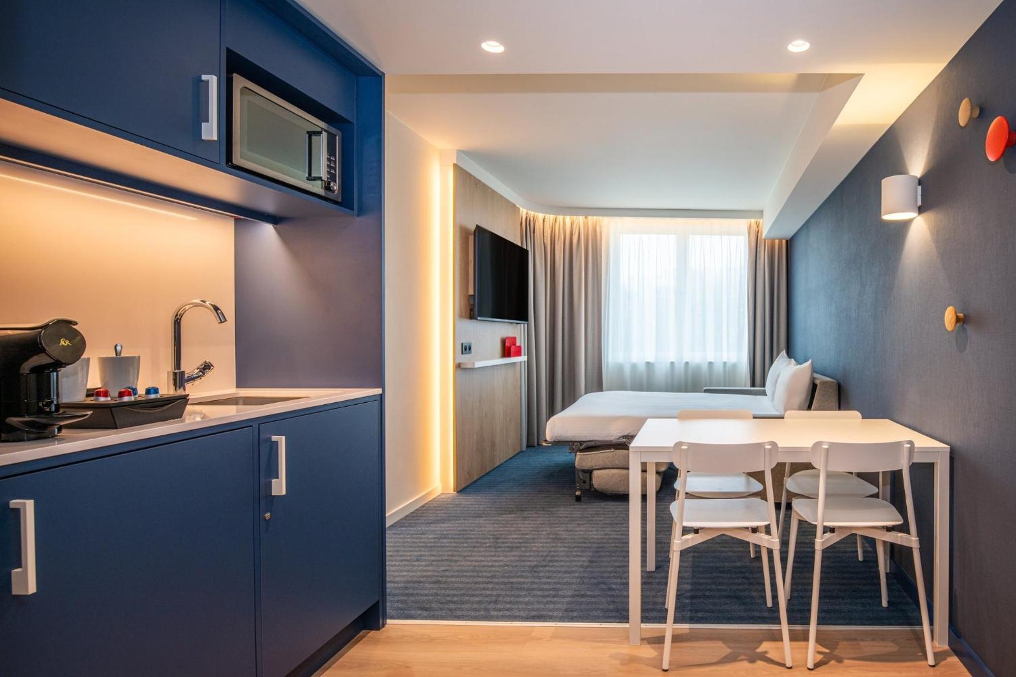 Holiday Inn Express & Suites Ghent By Ihg Exterior foto
