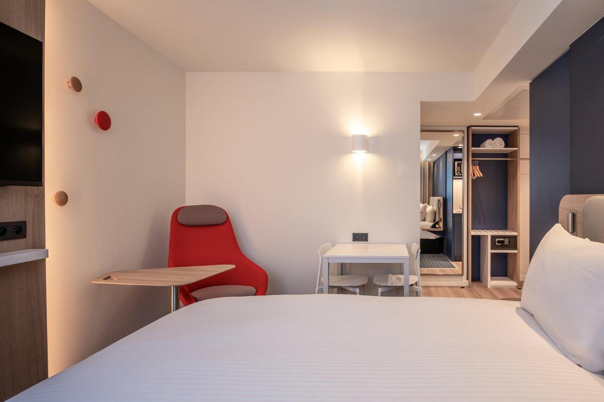 Holiday Inn Express & Suites Ghent By Ihg Exterior foto
