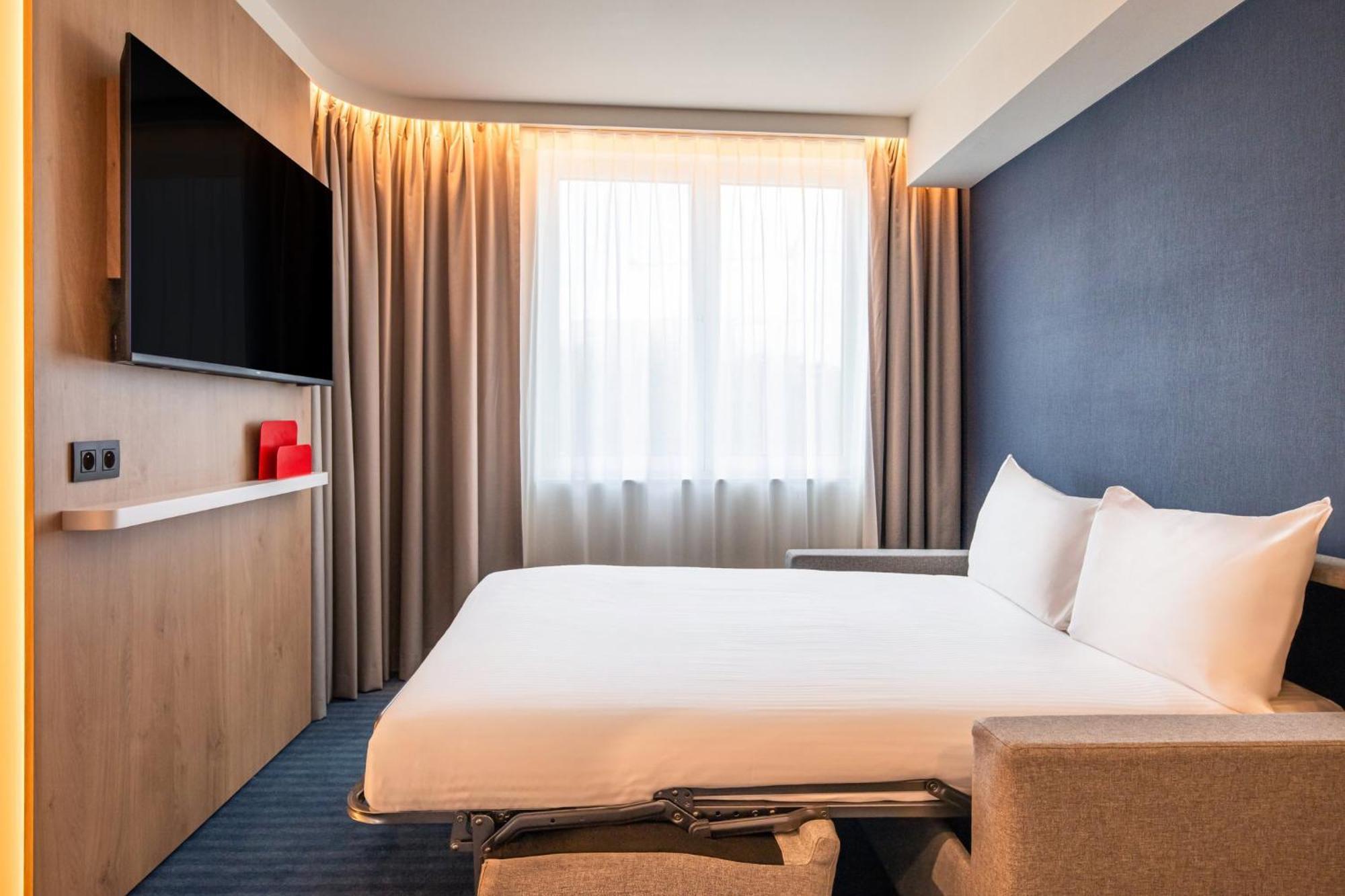 Holiday Inn Express & Suites Ghent By Ihg Exterior foto